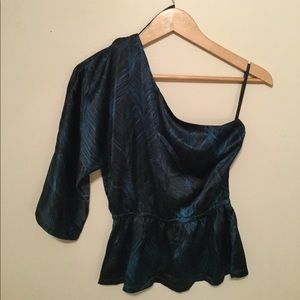 One shoulder blouse